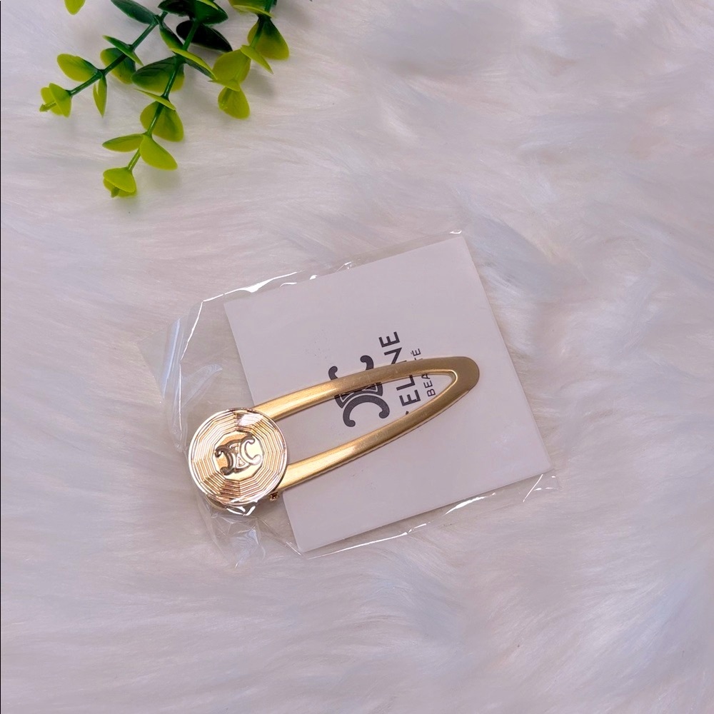 Celine Beauté Gold Hair Clip